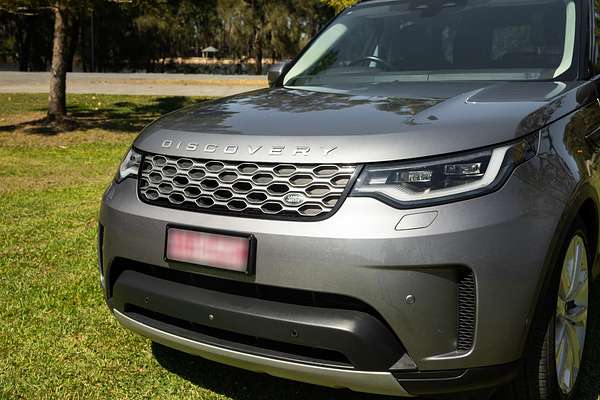 2022 Land Rover Discovery D300 SE Series 5