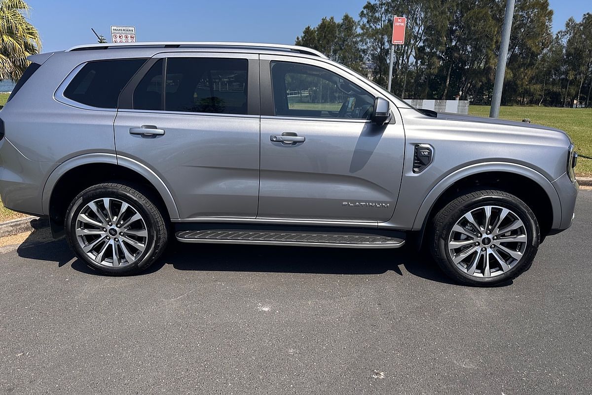 2025 Ford Everest Platinum  3.0L