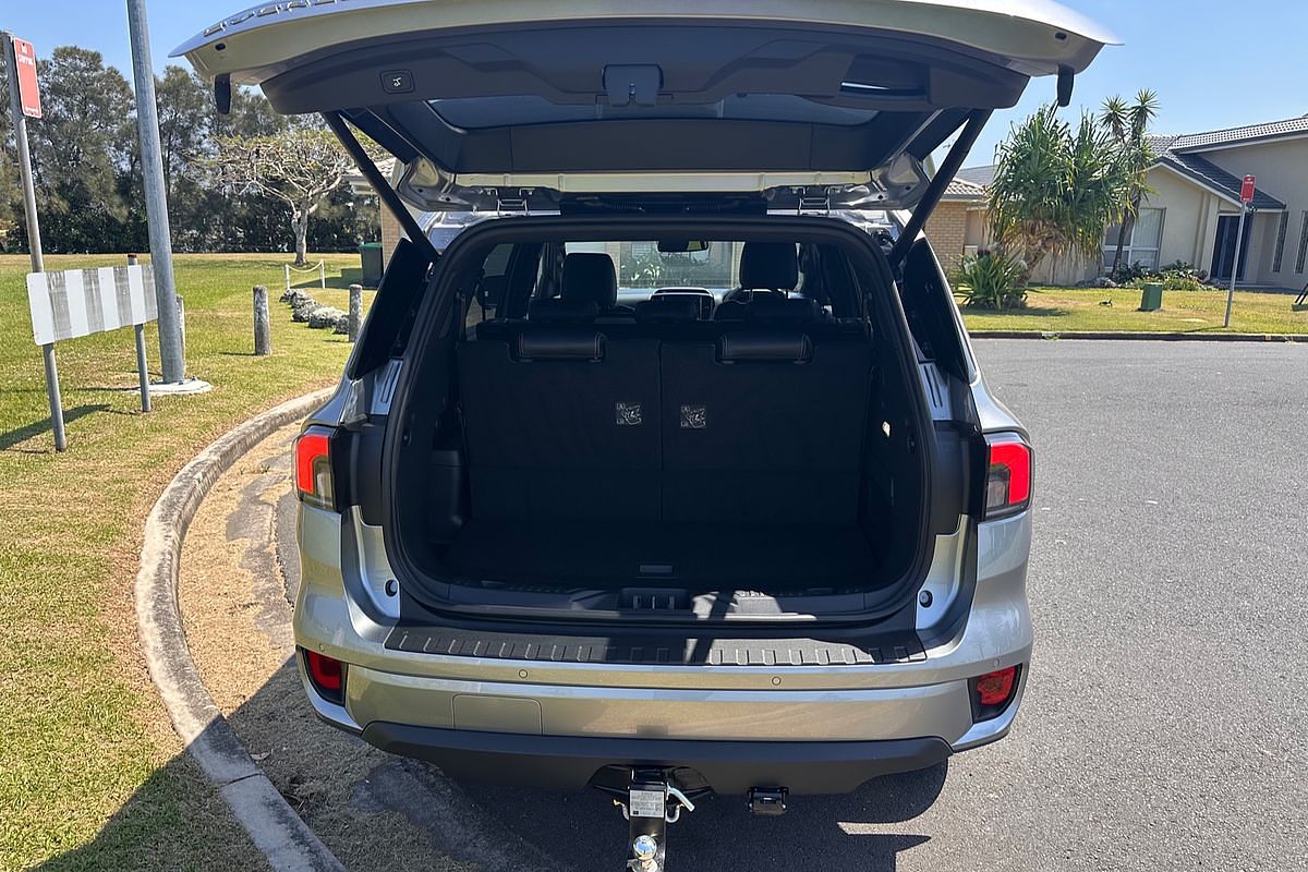 2025 Ford Everest Platinum  3.0L