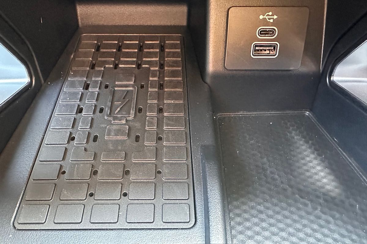 2025 Ford Everest Platinum  3.0L