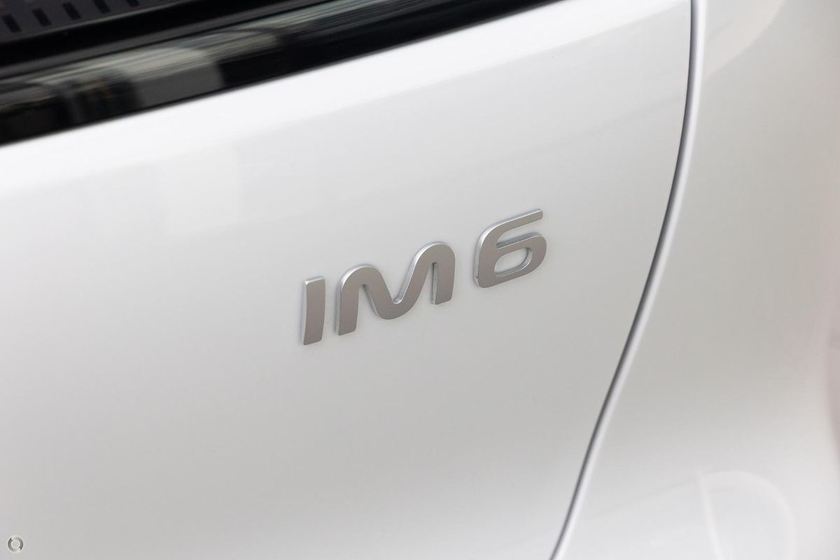 2025 MG IM6