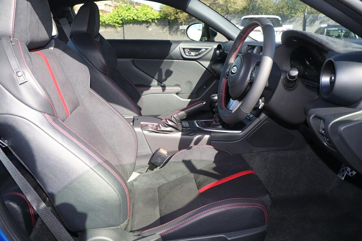 2025 Subaru BRZ S ZD8