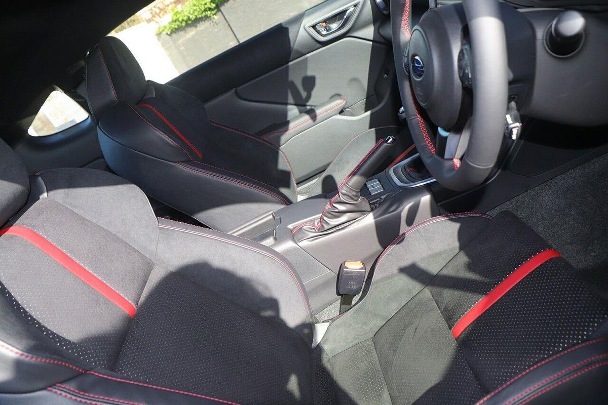 2025 Subaru BRZ S ZD8