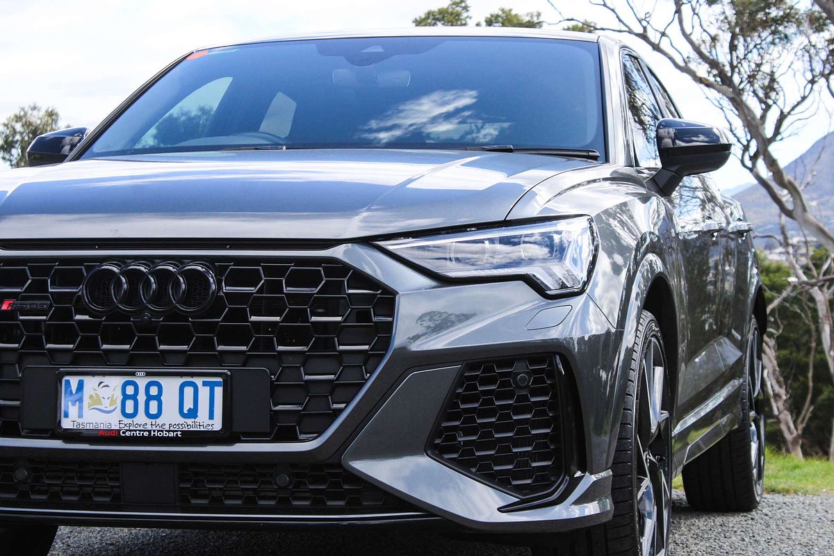 2022 Audi RS Q3 F3