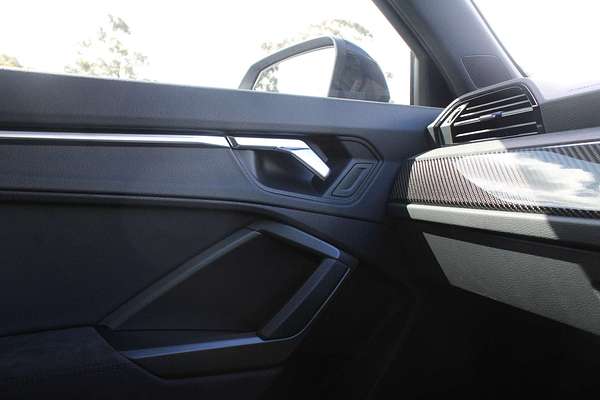 2022 Audi RS Q3 F3