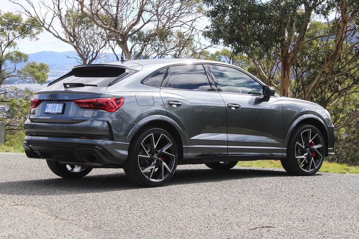2022 Audi RS Q3 F3