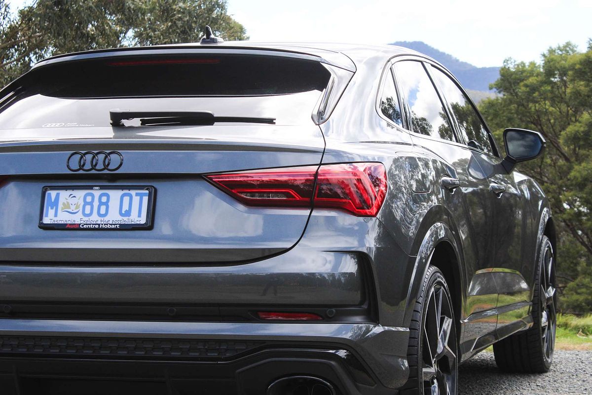 2022 Audi RS Q3 F3