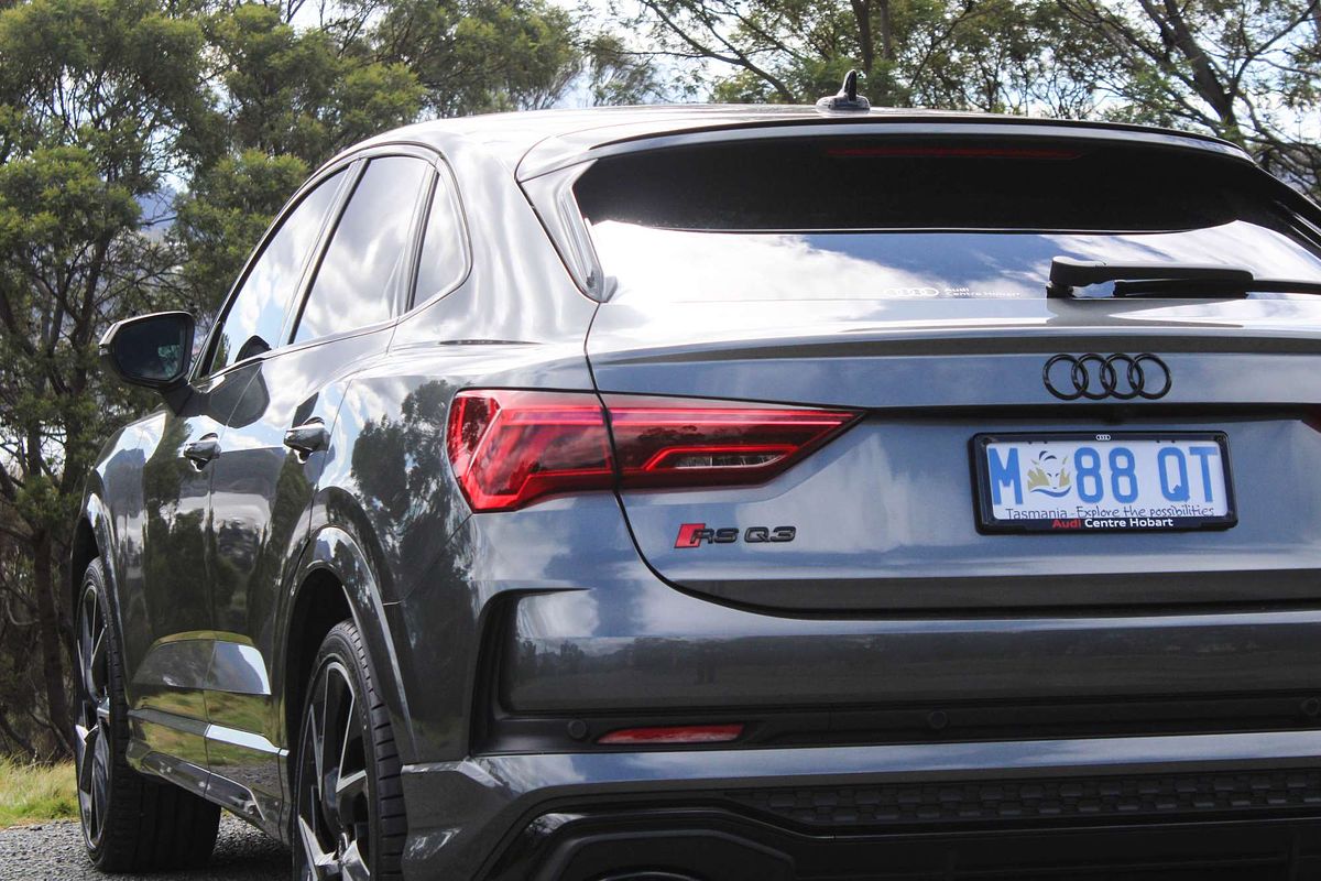 2022 Audi RS Q3 F3