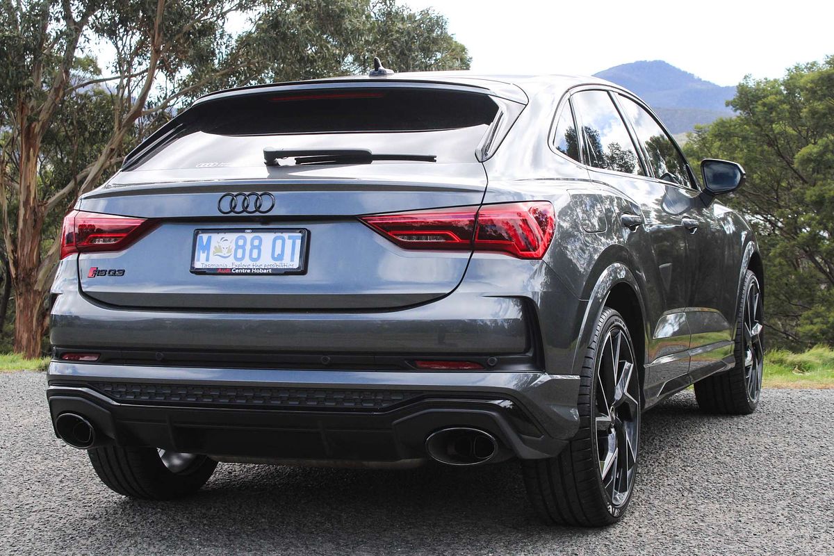 2022 Audi RS Q3 F3