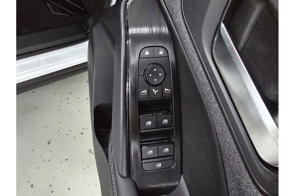 2025 Nissan QASHQAI ST-L J12