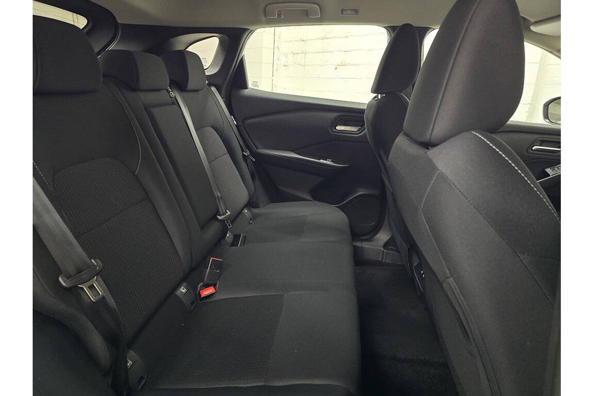 2025 Nissan QASHQAI ST-L J12