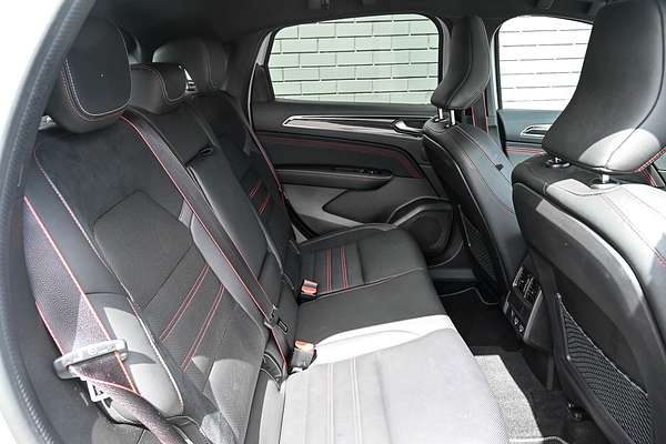 2022 Renault Arkana R.S. Line JL1