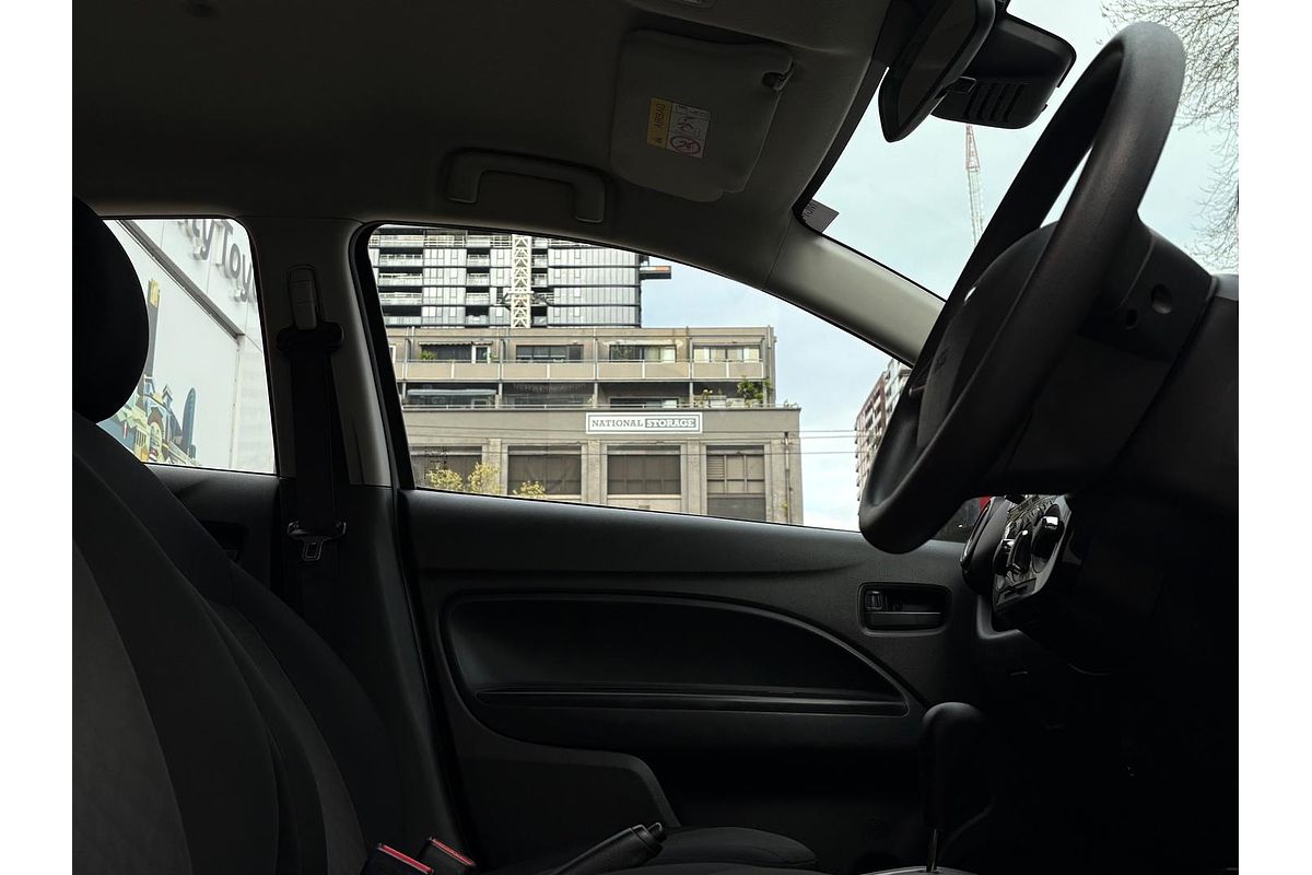 2020 Mitsubishi Mirage ES LB