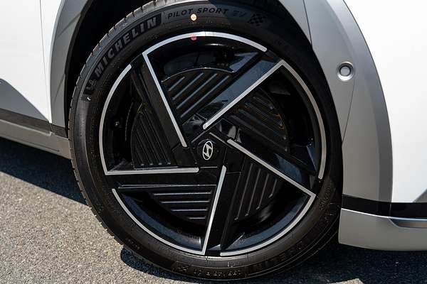 2025 Hyundai IONIQ 5 EPIQ NE.V5