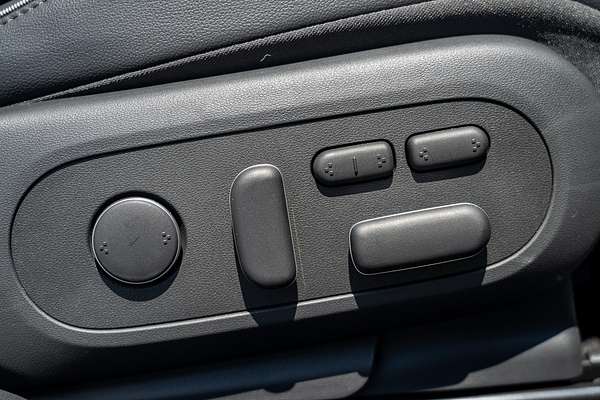 2025 Hyundai IONIQ 5 EPIQ NE.V5