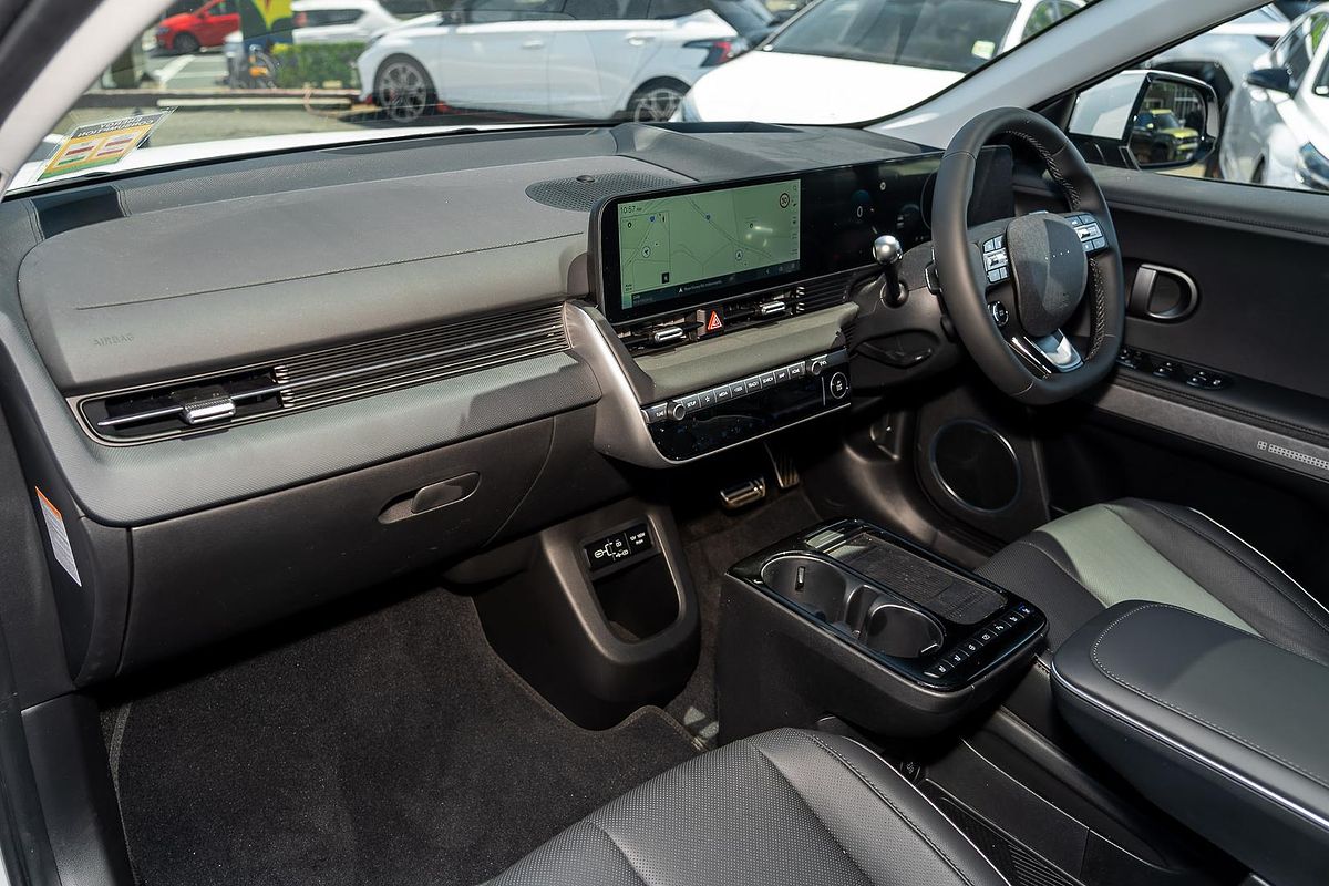 2025 Hyundai IONIQ 5 EPIQ NE.V5