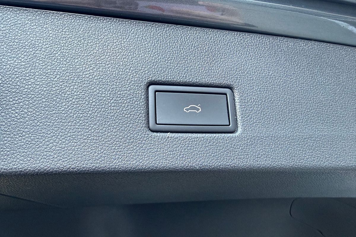 2022 Volkswagen T-Roc 110TSI Style D11