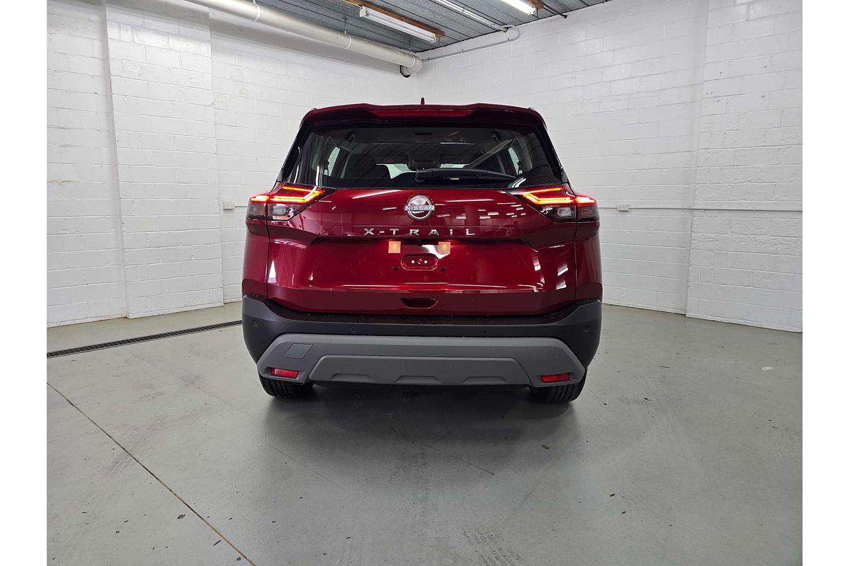 2025 Nissan X-TRAIL ST T33