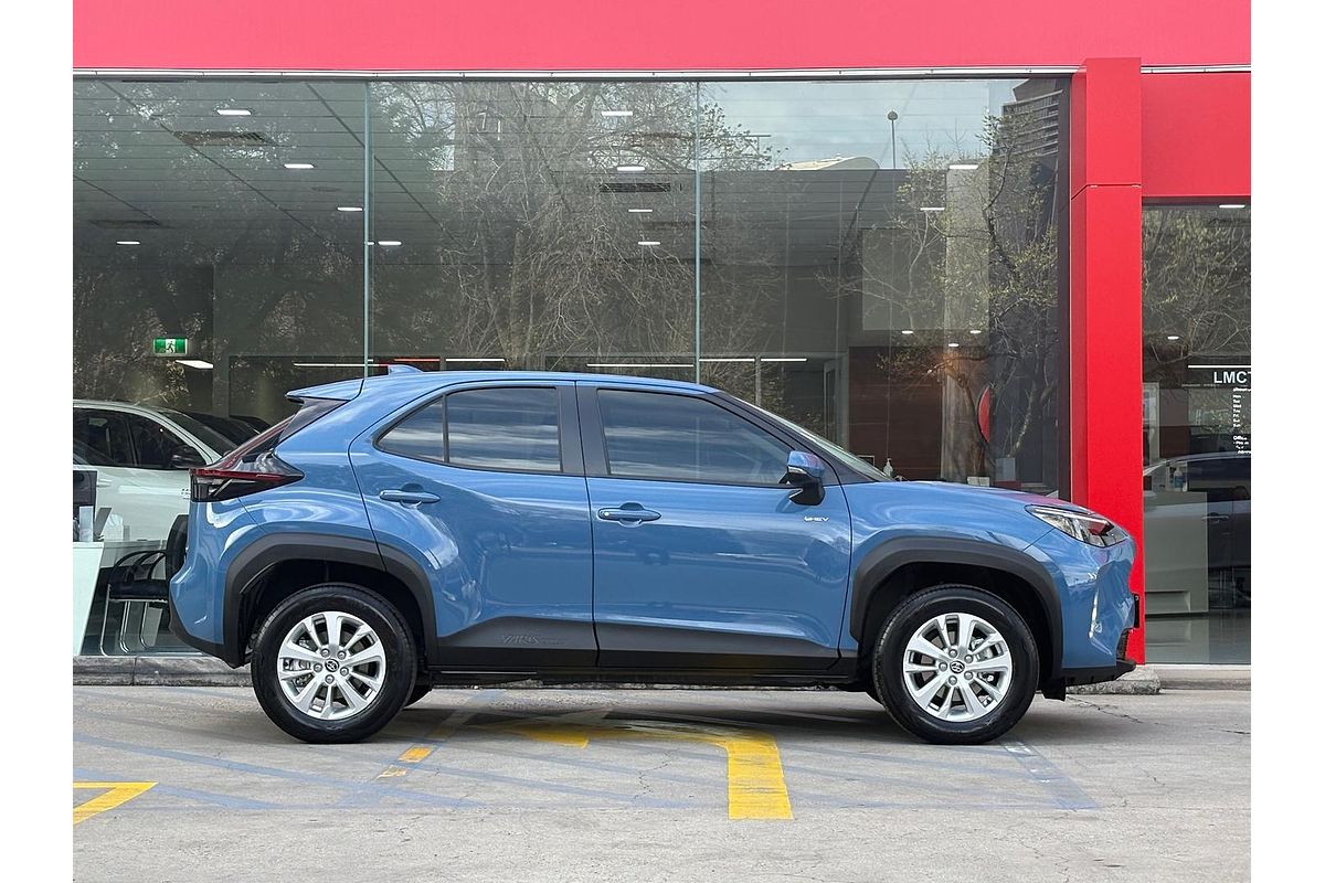 2025 Toyota Yaris Cross GX MXPJ15R