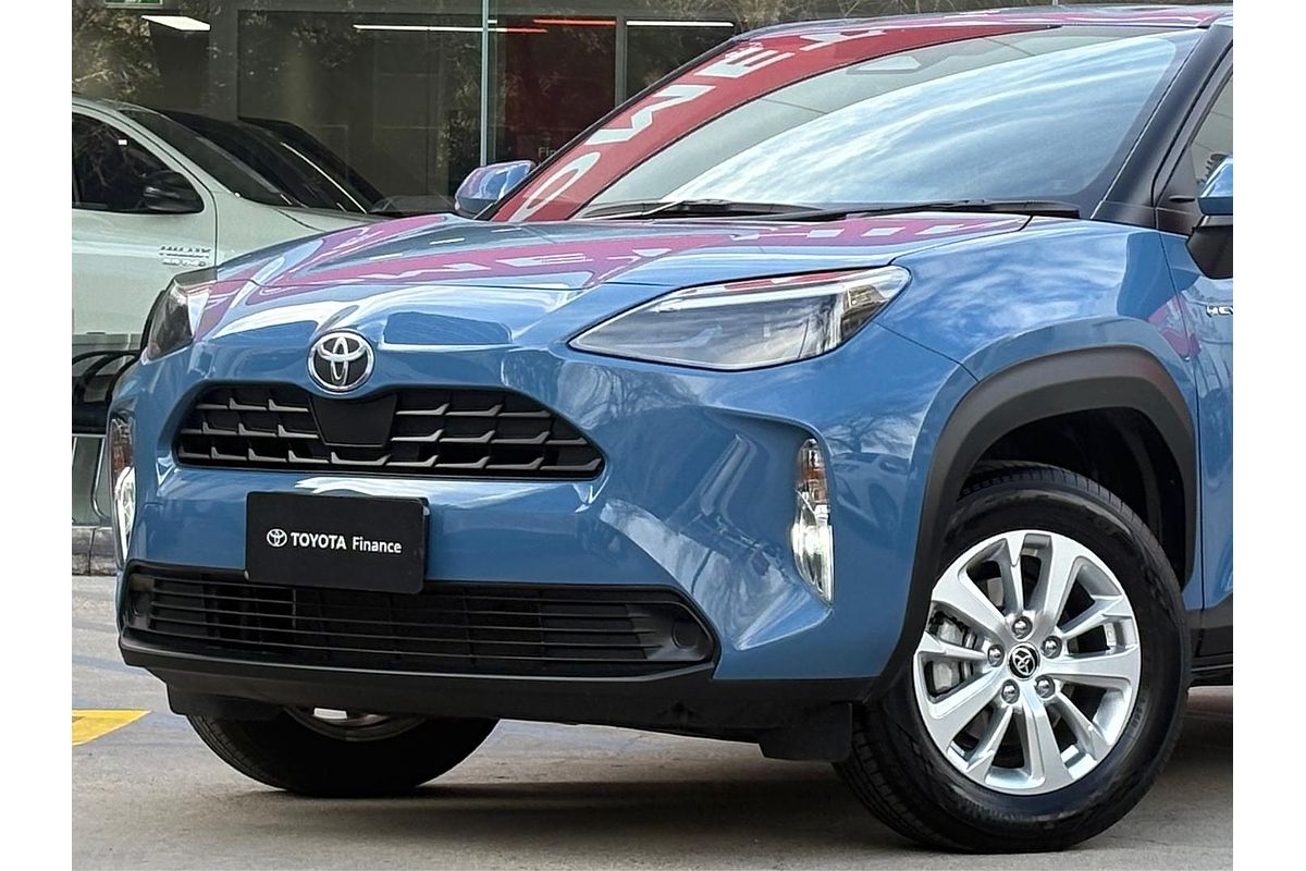 2025 Toyota Yaris Cross GX MXPJ15R