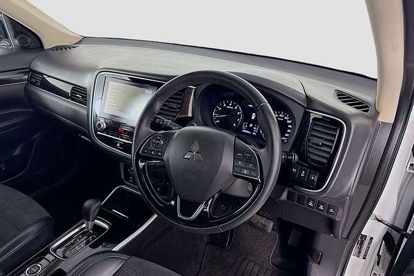 2020 Mitsubishi Outlander LS ZL