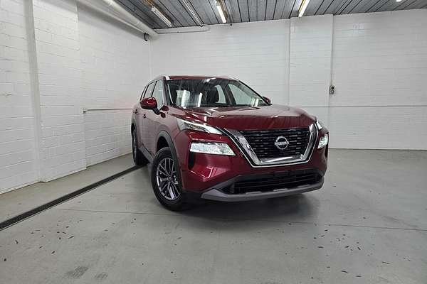 2025 Nissan X-TRAIL ST T33