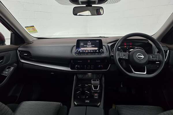 2025 Nissan X-TRAIL ST T33