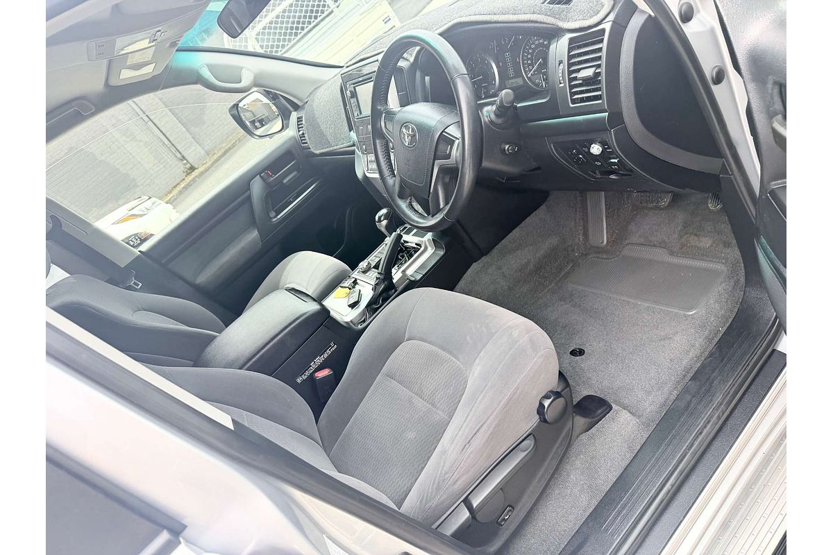 2016 Toyota Landcruiser GXL VDJ200R