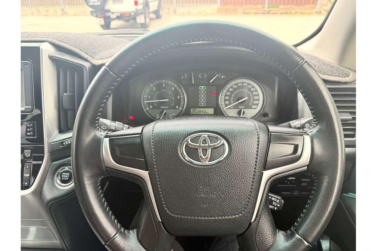 2016 Toyota Landcruiser GXL VDJ200R