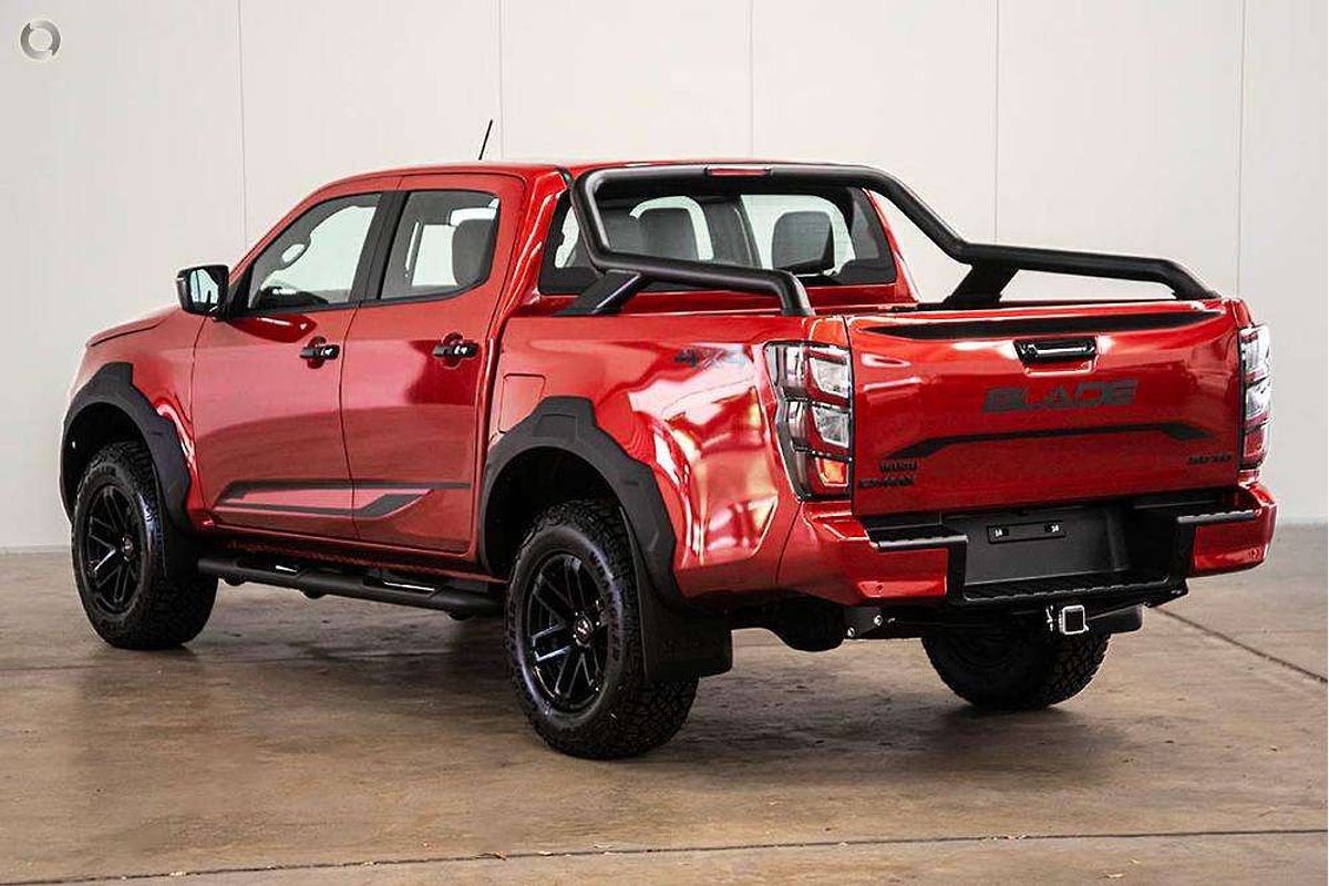 2025 Isuzu D-MAX BLADE 4X4