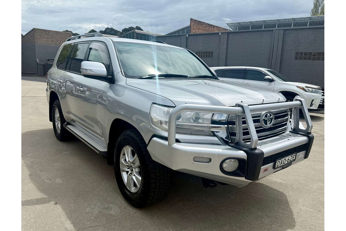 2016 Toyota Landcruiser GXL VDJ200R
