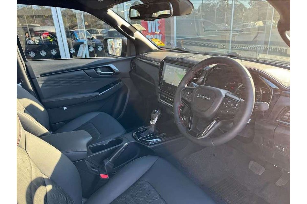 2025 Isuzu D-MAX X-TERRAIN 4X4