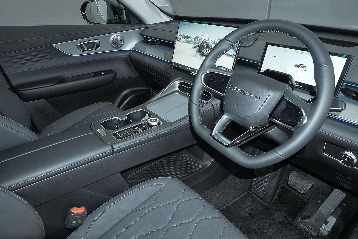 2025 Chery Tiggo 8 Super Hybrid Ultimate T31