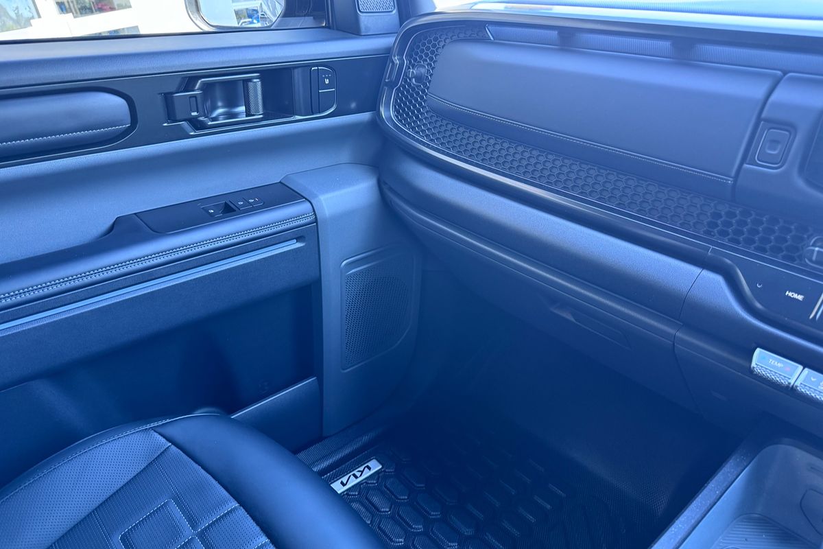 2025 Kia Tasman X-Line TK 4X4