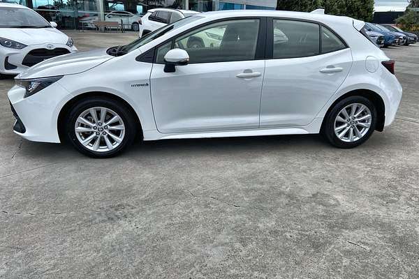 2022 Toyota Corolla Ascent Sport Hybrid ZWE211R