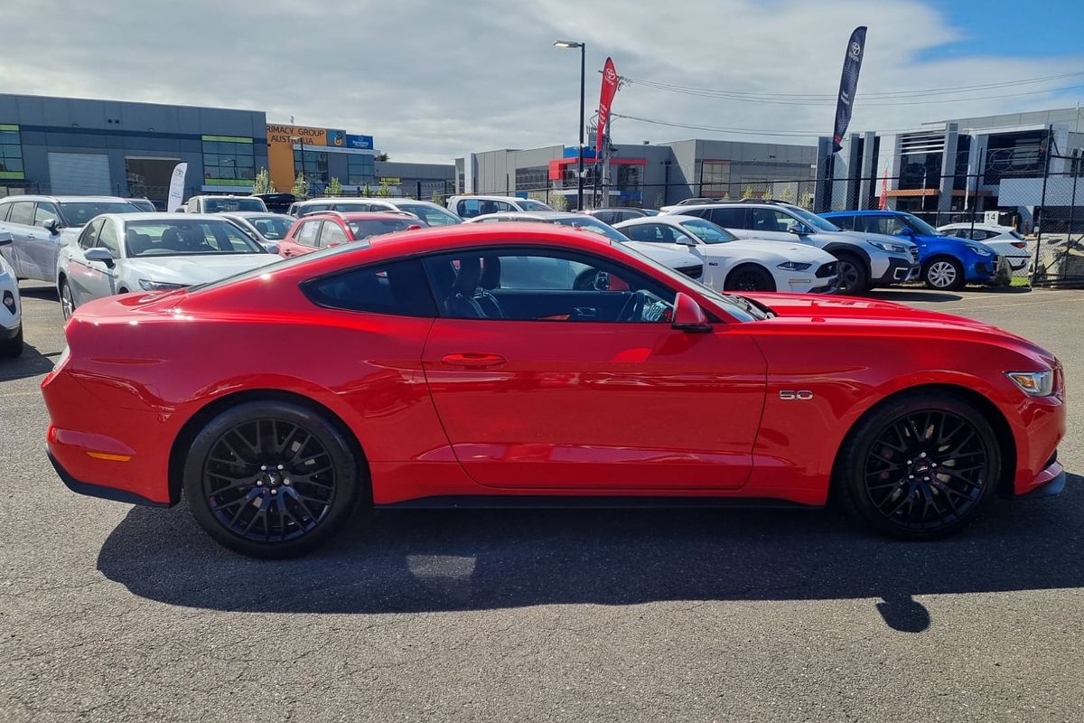 2017 Ford Mustang FASTBACK GT 5.0 V8 FM MY17