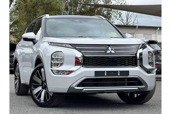 2025 Mitsubishi Outlander Exceed Tourer ZM