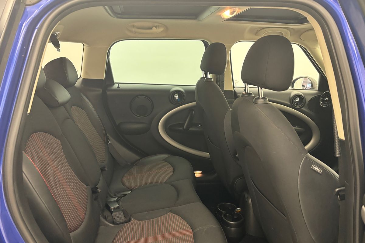 2015 MINI Countryman Cooper R60