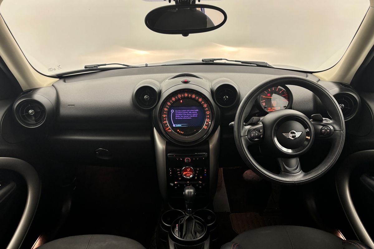 2015 MINI Countryman Cooper R60