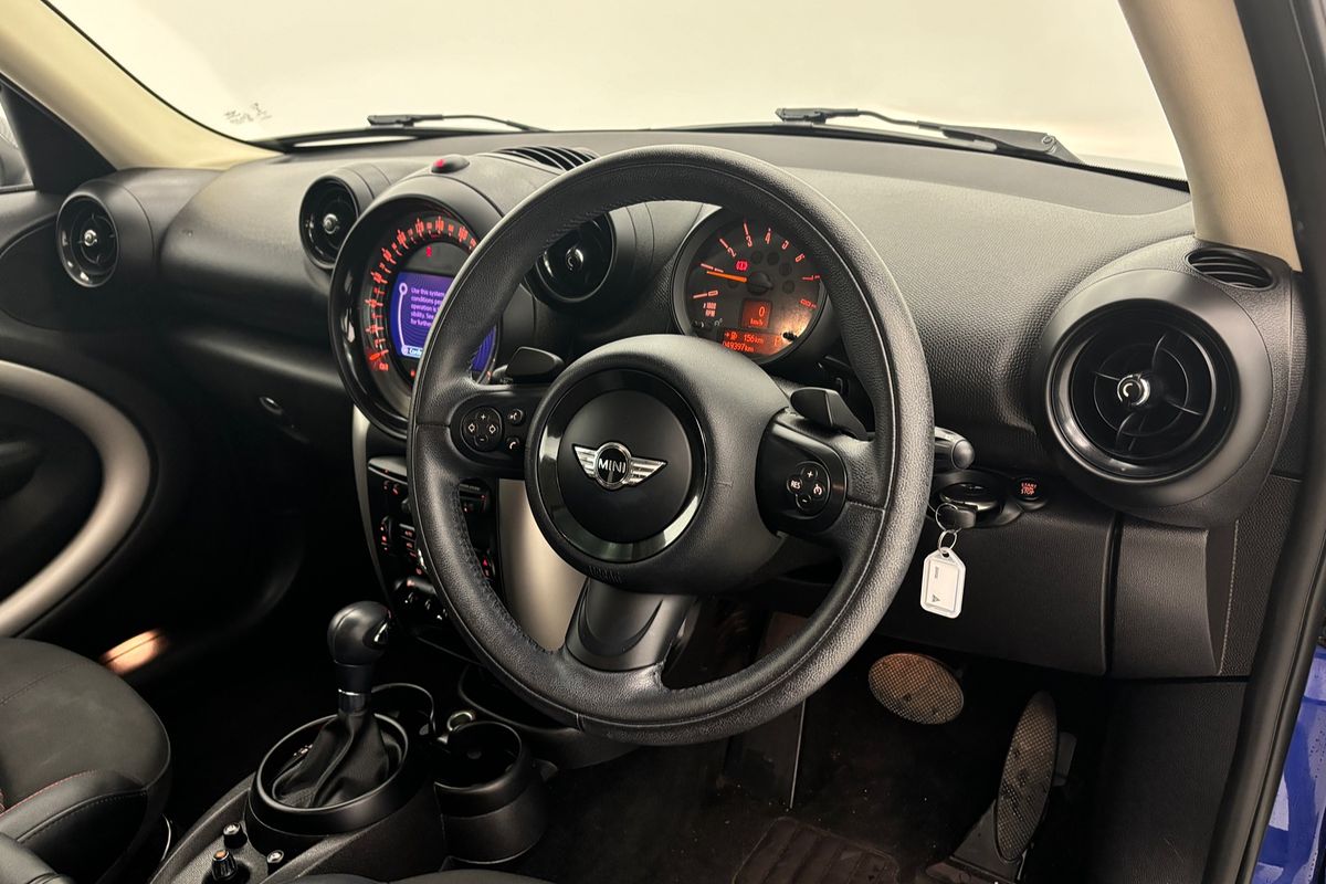 2015 MINI Countryman Cooper R60