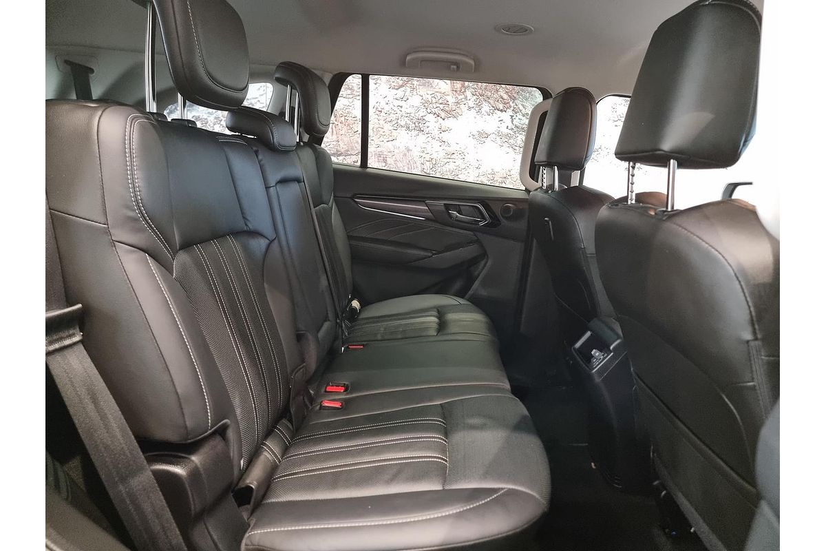 2024 Isuzu MU-X LS-T