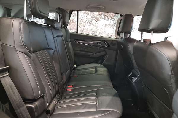 2024 Isuzu MU-X LS-T