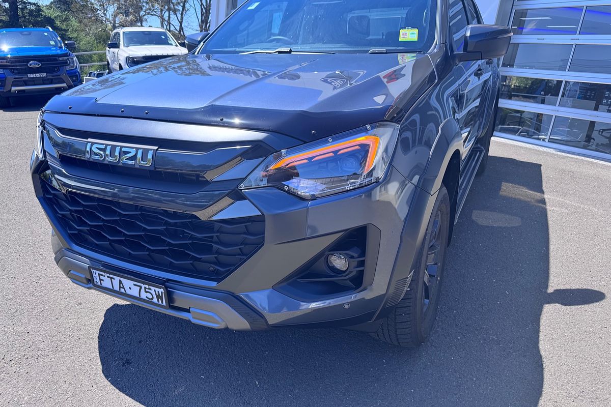 2025 Isuzu D-MAX X-TERRAIN 4X4