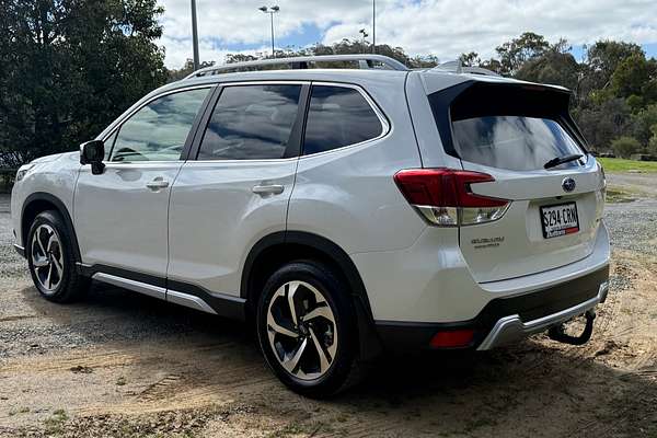2022 Subaru Forester 2.5i-S S5