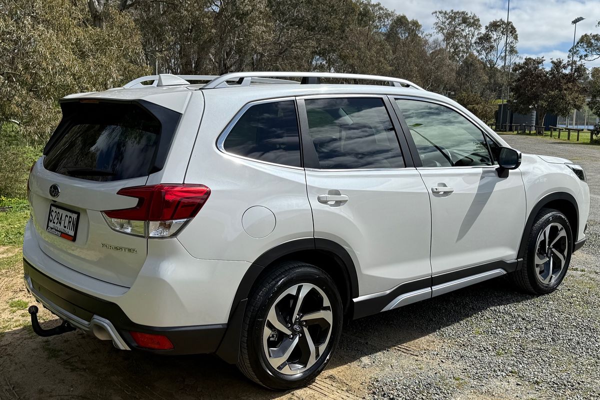 2022 Subaru Forester 2.5i-S S5