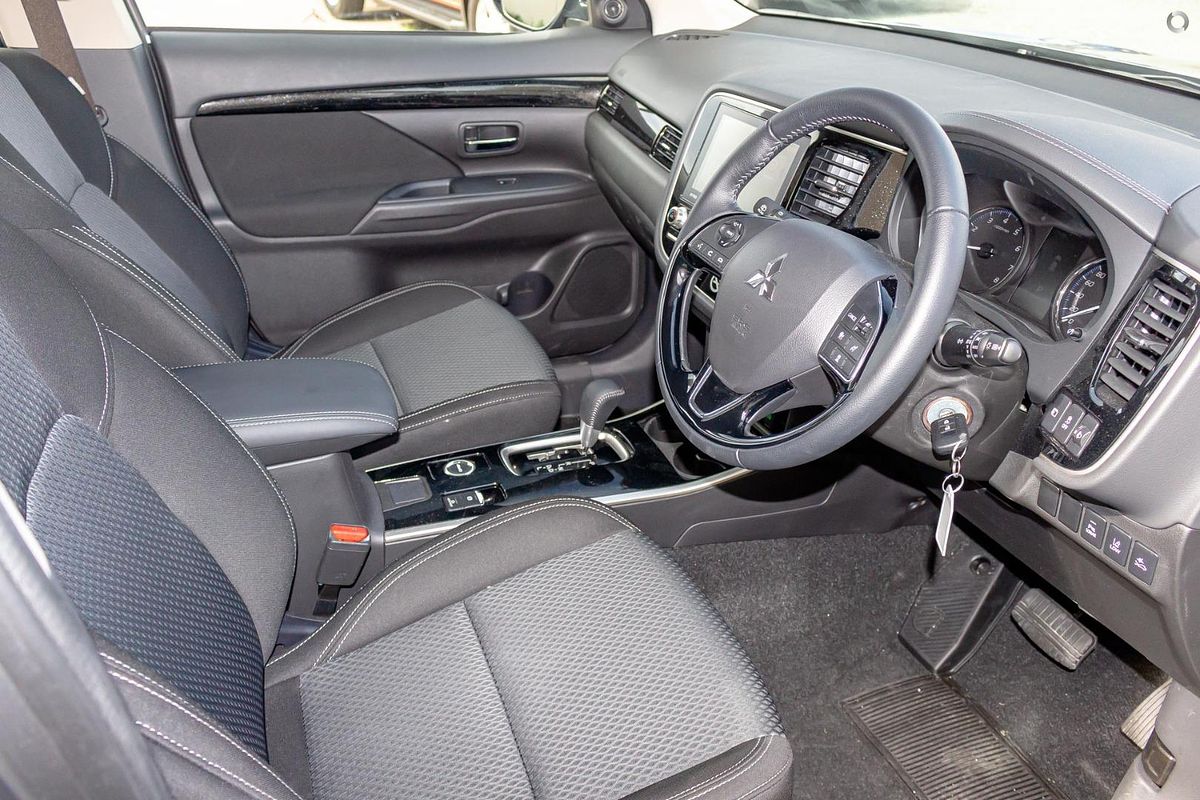 2021 Mitsubishi Outlander ES ZL