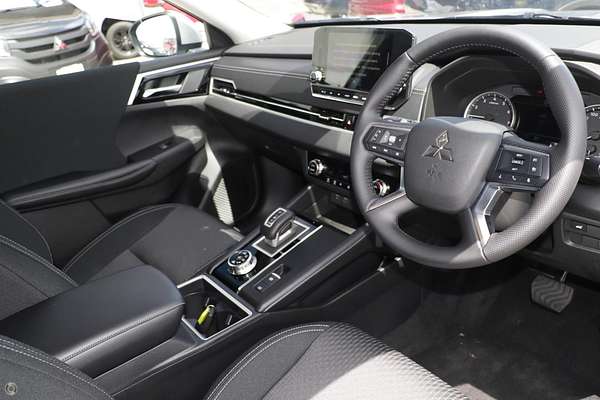 2021 Mitsubishi Outlander LS ZM