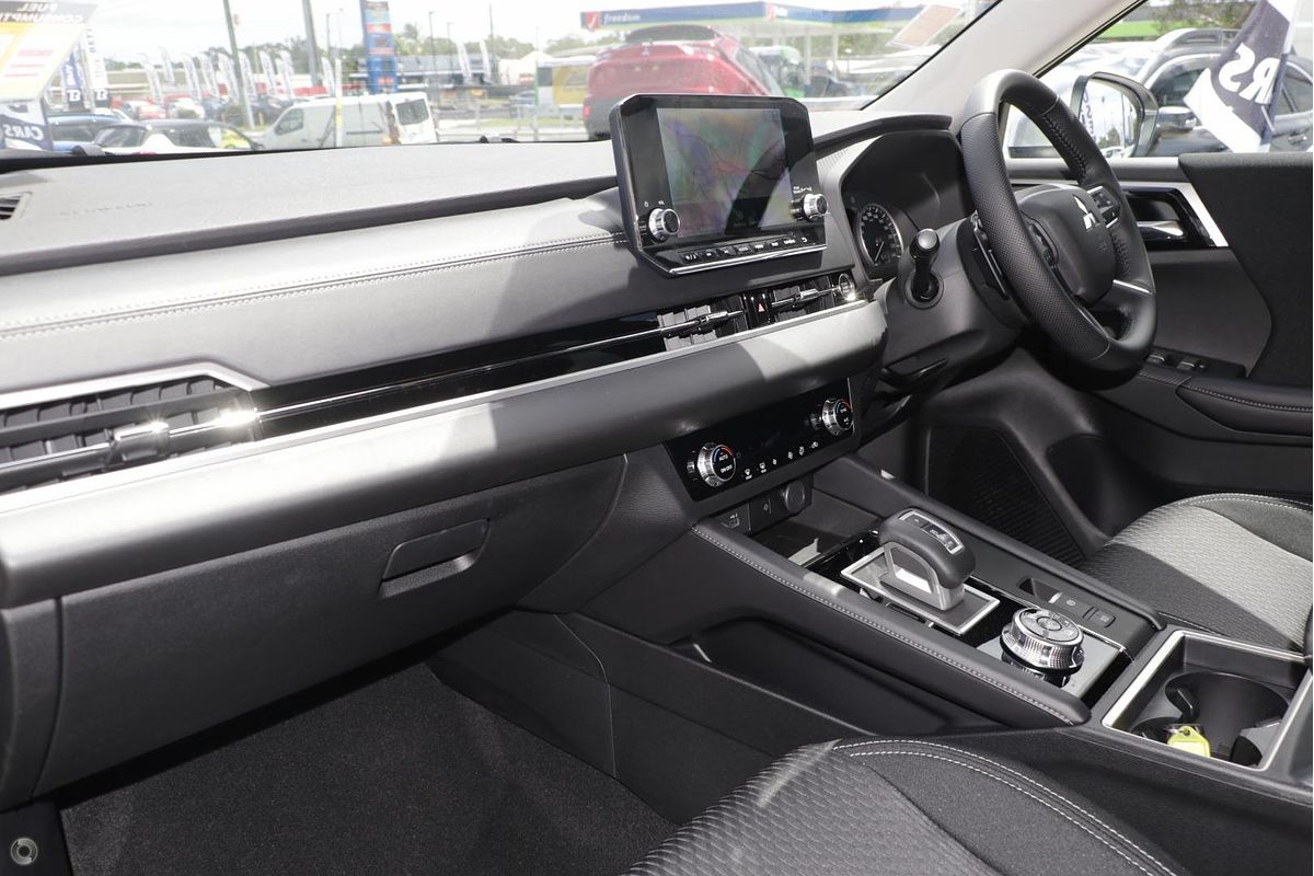 2021 Mitsubishi Outlander LS ZM