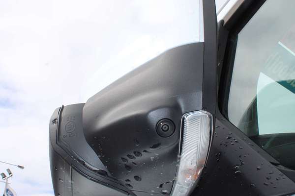 2025 Ford Tourneo Active AV SWB