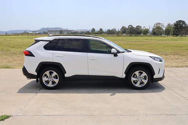 2020 Toyota RAV4 GXL MXAA52R